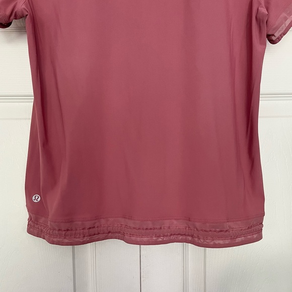 {Lululemon} Find Focus Short Sleeve Tee in Cherry Tint - Womens 6 - Picture 6 of 7
